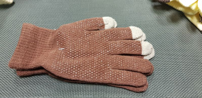 Rękawiczki dla dzięci/kobiet wykonane z poliestru