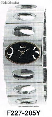 Reloj de pulsera q&amp;q f227-205 Grupo Citizen