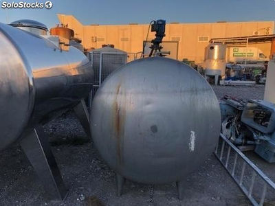 Réservoir 3000 litres horizontal avec agitateur en acier inoxydable - Photo 2
