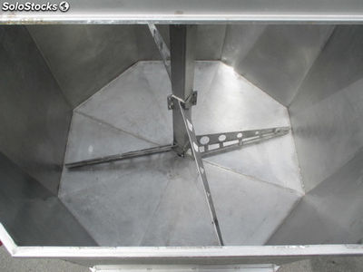 Réservoir octogonale en acier inoxydable avec agitateur - Photo 5