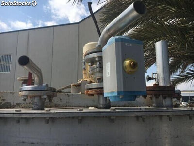 Réservoir réacteur en acier inoxydable de 2000 litres avec agitateur et - Photo 3
