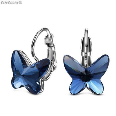 Rhodium-plated earrings created with Swarovski® crystal.