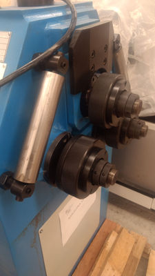 Roladora de perfiles hidraulica W24-400 marca metal world - Foto 2