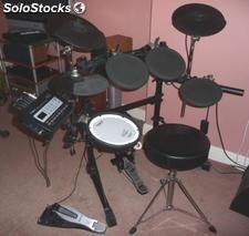 Roland td-12s v-Stage Electronic Drum Set--------------1270Euro