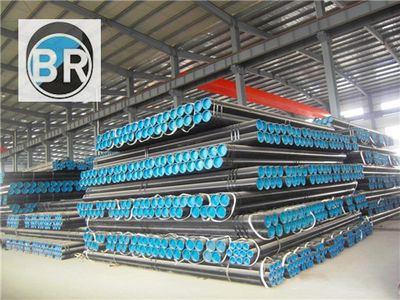 Seamless steel pipe and seamless line pipe