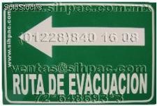 Señalamiento ruta de evacuacion izquierda