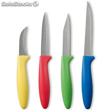 Set de cuchillos de diferentes tamaños con diferentes h