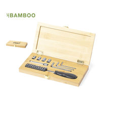 Set de herramientas en una caja de bambú