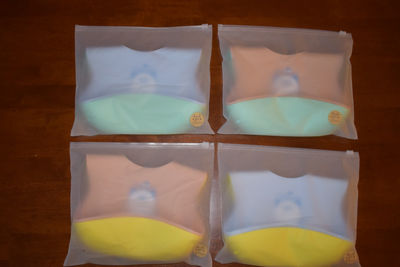 Set di bavaglini in silicone con tasca raccogli briciole - Foto 5