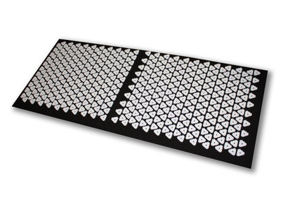 Shanti Acupressure Carpet / Nail mat (120 x 50 cm, Black)