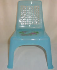 silla infantil de plastico varios colores 100 pzs.