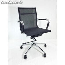 Silla oficina Eames malla negra baja