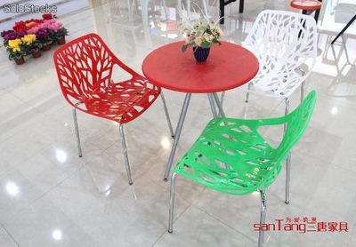silla plastica para uso interior y exterior