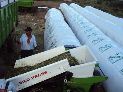 Silo press ma-805 (70 ton)