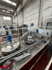 Skid réacteur triagi atpp mta-250 en acier inoxydable 250 litres + 2 cuves tampo