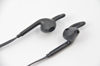 Słuchawki douszne Bluetooth czarne - Zdjęcie 3
