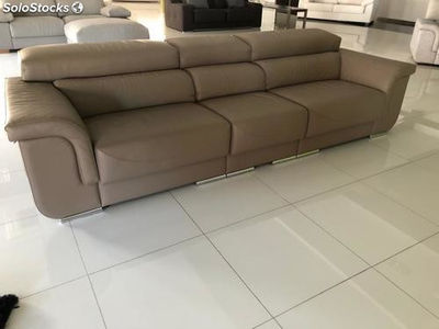 Sofa 3 asientos tapizado en piel espesorada color topo - Foto 4