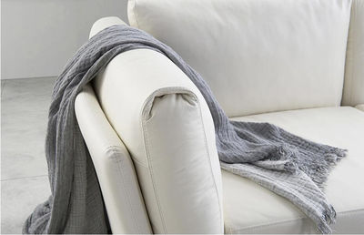 Sofa de cuero estilo moderno de color blanco - Foto 3