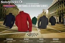 Softshell 236i 5 colores a elección (incluye cierre ykk y bordado)