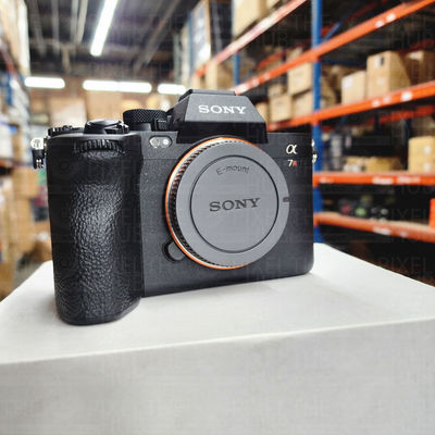 Sony - Alpha 7R IV Full-frame Mirrorless Interchangeable Lens