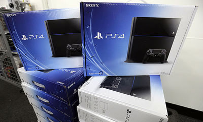 Sony PlayStation 4 + 8 + gry PS4 nowy kontroler uszczelniona cod madden paczkę.