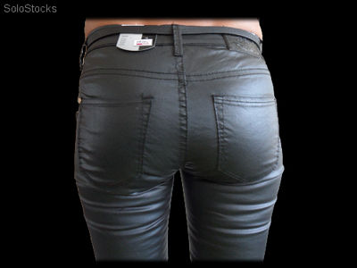 Spodnie damskie imitacja skóry - slim fit - rurki - Zdjęcie 2