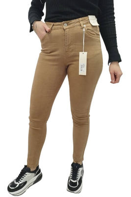 Spodnie damskie Silvian Heach - wyprzedaż | Women&amp;#39;s jeans sale - Zdjęcie 2