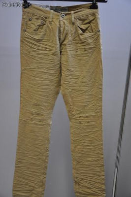 Spodnie włoskie jeans, materiał, różne modele i rozmiary