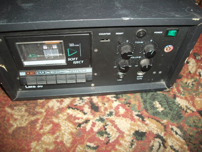 Stary radio magnetofon LMS30