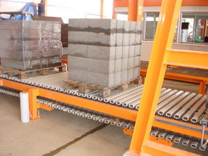 Stationary concrete block machine SUMAB R 1000 - Photo 3
