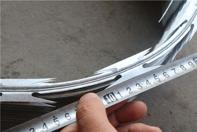 Steel Wire Material and Steel Galvanized barbed wire for sale - Foto 4