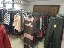 Stock abbigliamento donna
