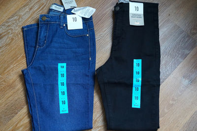 stock Abbigliamento jeans - Foto 5