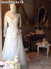 Stock abbigliamento sposa /sposo ed accessori