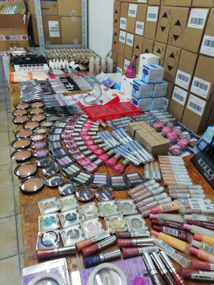 stock cosmetici 1200 pezzi - Foto 2