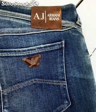 Stock de jeans et pantalons Armani Jeans