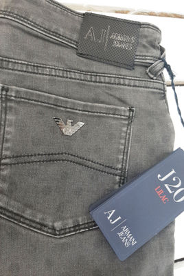 Stock de jeans et pantalons Armani Jeans - Photo 3