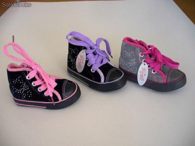 Stock de zapatos para niña - Foto 2