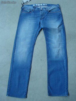 Stock-pakiet jeansów