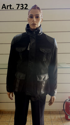 Stockowe kurtki męskie wykonane z włoskiej tkaniny Ecopelle + - Zdjęcie 2