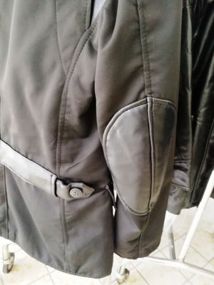 Stockowe kurtki męskie wykonane z włoskiej tkaniny Ecopelle + - Zdjęcie 5