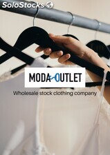 Stocks abbigliamento delle megliori marche europee