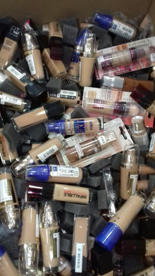 Super lot de maquillage de marque suite à la fermeture d&amp;#39;un magasin - Photo 4