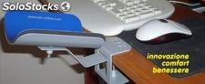 supporto ergonomico per evitare i danni di posture scorrette davanti al pc