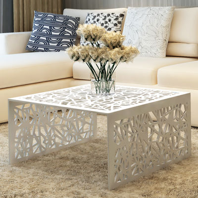 Table basse en aluminium avec design géométrique ajouré Argent