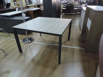 Table de reunion en bois et aluminium - Photo 2