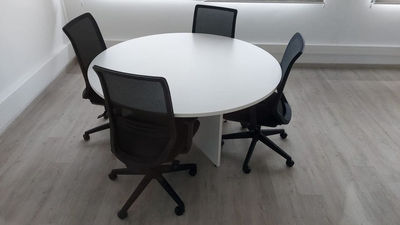 table de réunion en bois et semi métallique