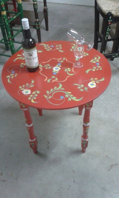 Table Sevillana décorée 65cms.Ronde.