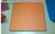 Tableta piso play tipo rompecabezas en material plastico (eva) 1.2CMS ESPESOR