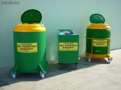 Tanque con ruedas para retener aceite usado